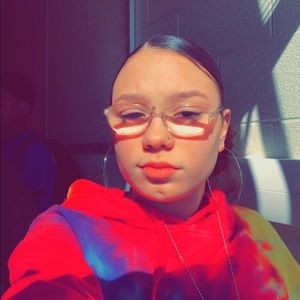 Meet your Posher, Krystal